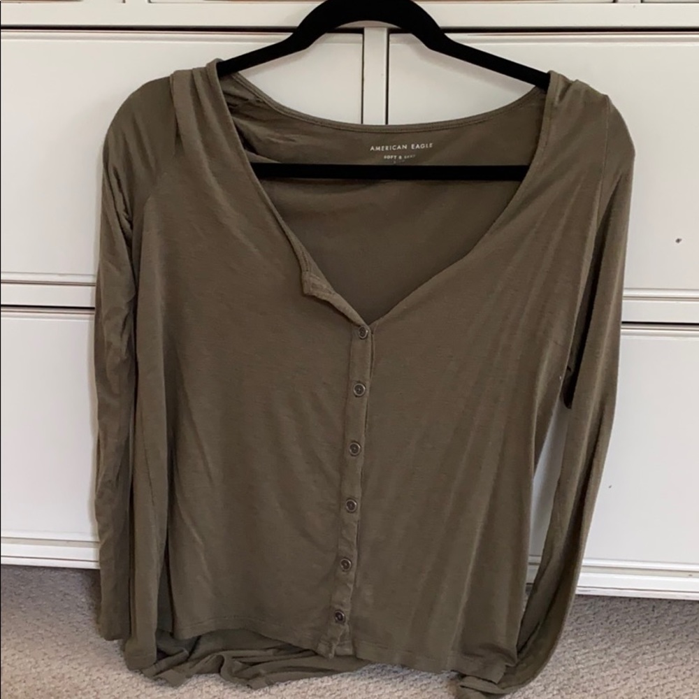 American Eagle long sleeve